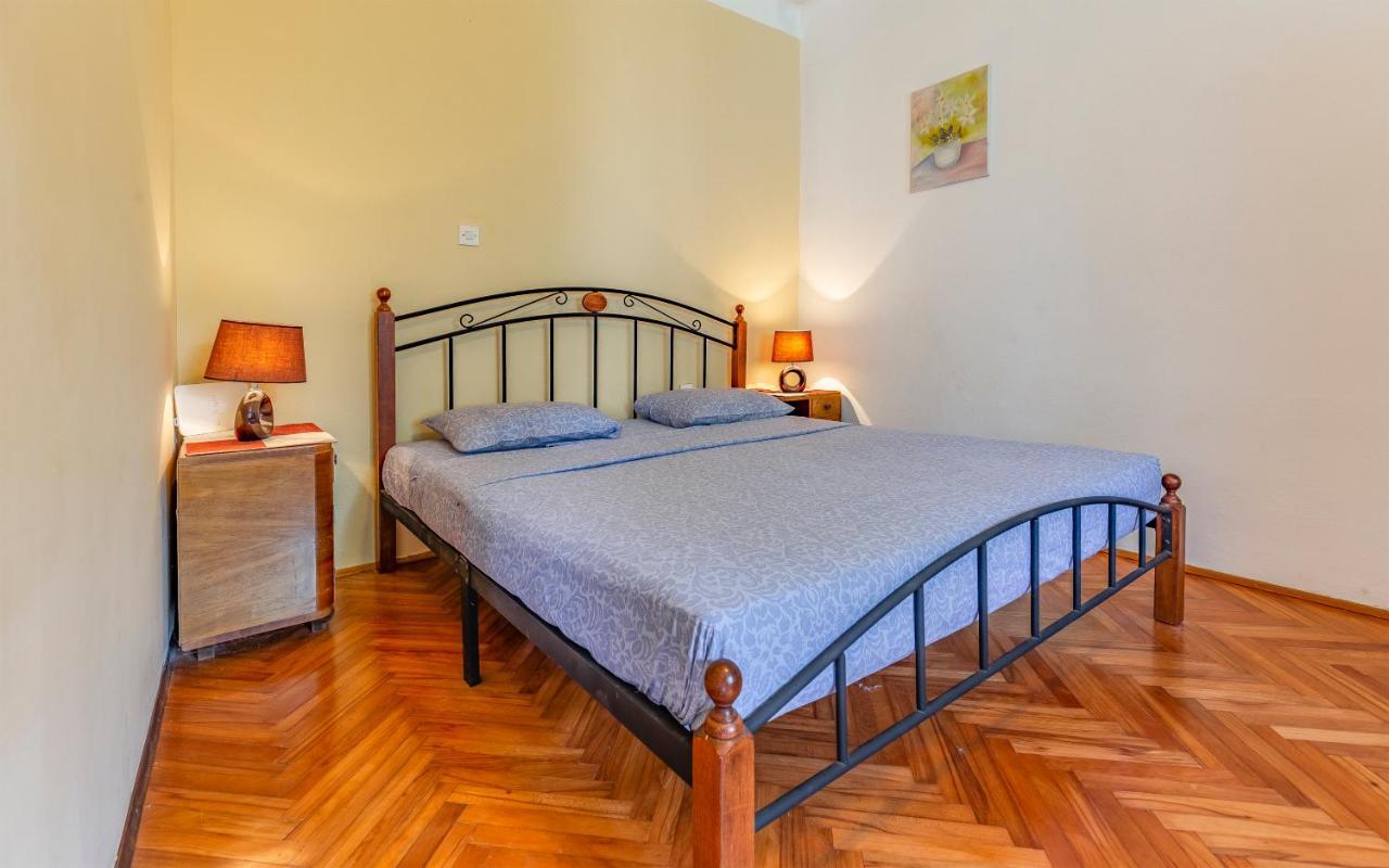Liznjan - Blue Gate Manor Villa Bagian luar foto
